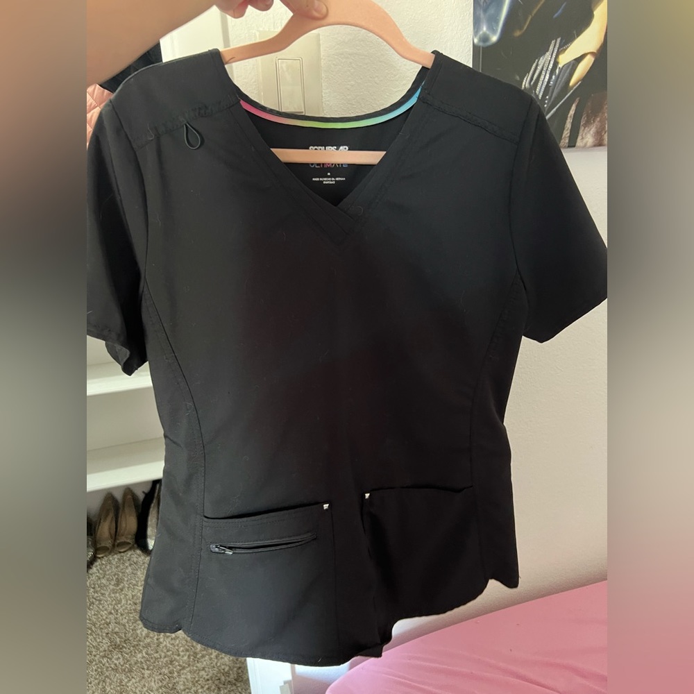 ScrubStar (7) Black (M) Scrub tops! 2 (S) & 2 (M- petite) in pants.